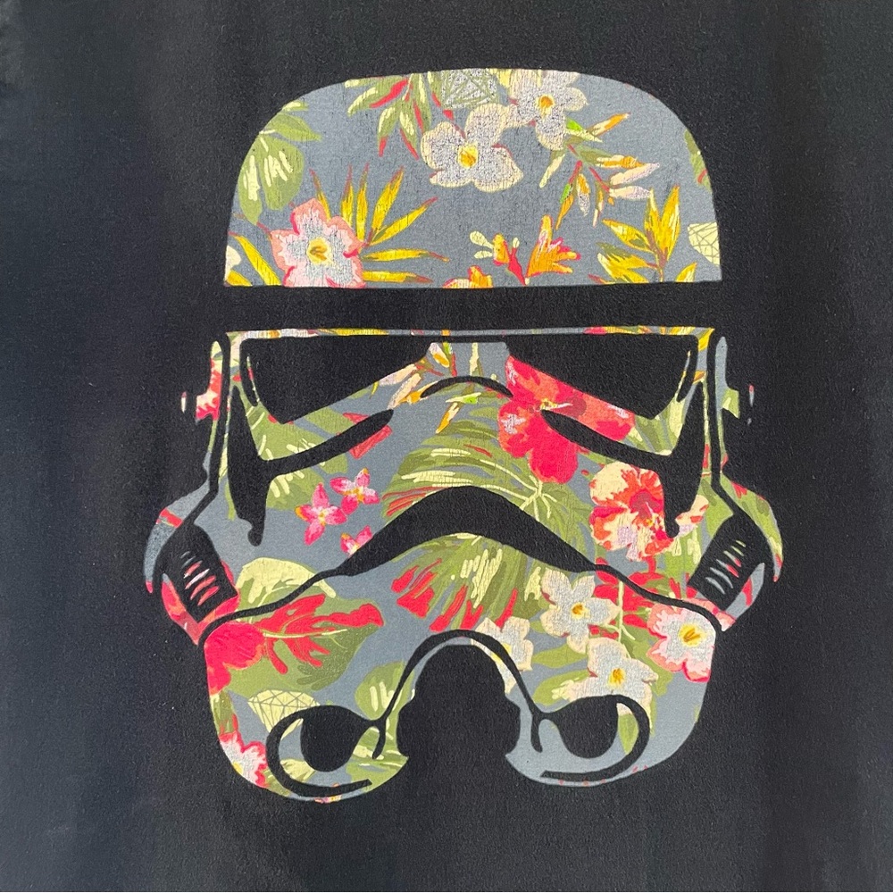 Star Wars Tropical Stormtrooper Floral Print Short Sleeve T-Shirt Medium - Picture 3 of 9